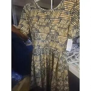 womens lularoe amelia dress medium NWT CR4 EXCELLENT